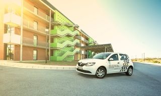 photography photographer vehicle professional hlb car automotive renault commercial port elizabeth south africa
